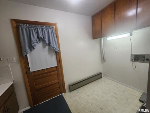 Tiny photo for 502 S Mayor Caliper Street S, Carterville, IL 62918 (MLS # EB459433)