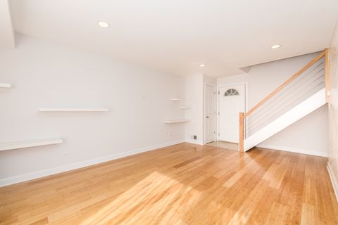 Tiny photo for 26 Cour Versaille Court #26, Palos Hills, IL 60465 (MLS # 12500387)