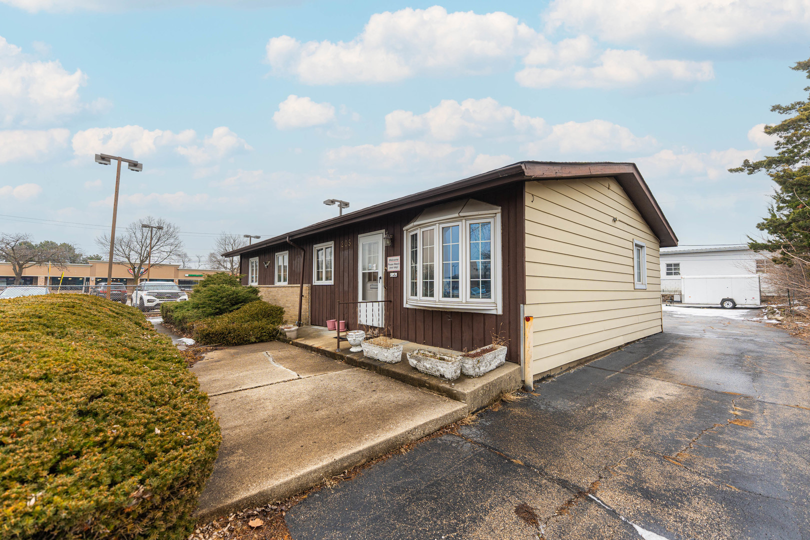 205 Pinecroft Drive