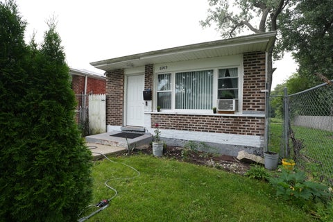 Tiny photo for 6909 S Ada Street, Chicago, IL 60636 (MLS # 12751111)