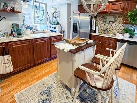 Tiny photo for 910 Shields Avenue, Winthrop Harbor, IL 60096 (MLS # 12637029)