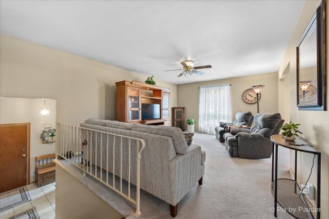 Tiny photo for 830 Buckingham Court, Crystal Lake, IL 60014 (MLS # 12673096)