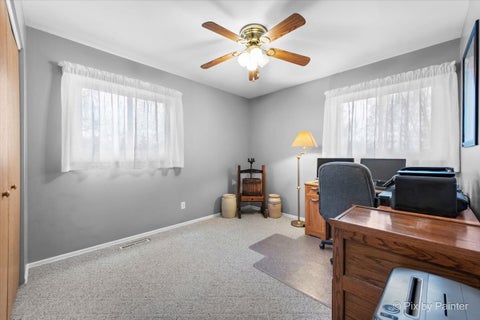 Tiny photo for 830 Buckingham Court, Crystal Lake, IL 60014 (MLS # 12673096)