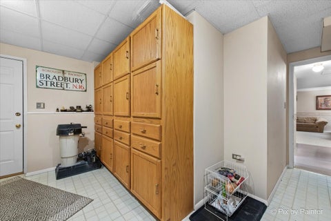 Tiny photo for 830 Buckingham Court, Crystal Lake, IL 60014 (MLS # 12673096)