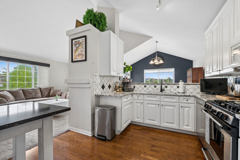Tiny photo for 1466 New Haven Drive, Cary, IL 60013 (MLS # 12645911)