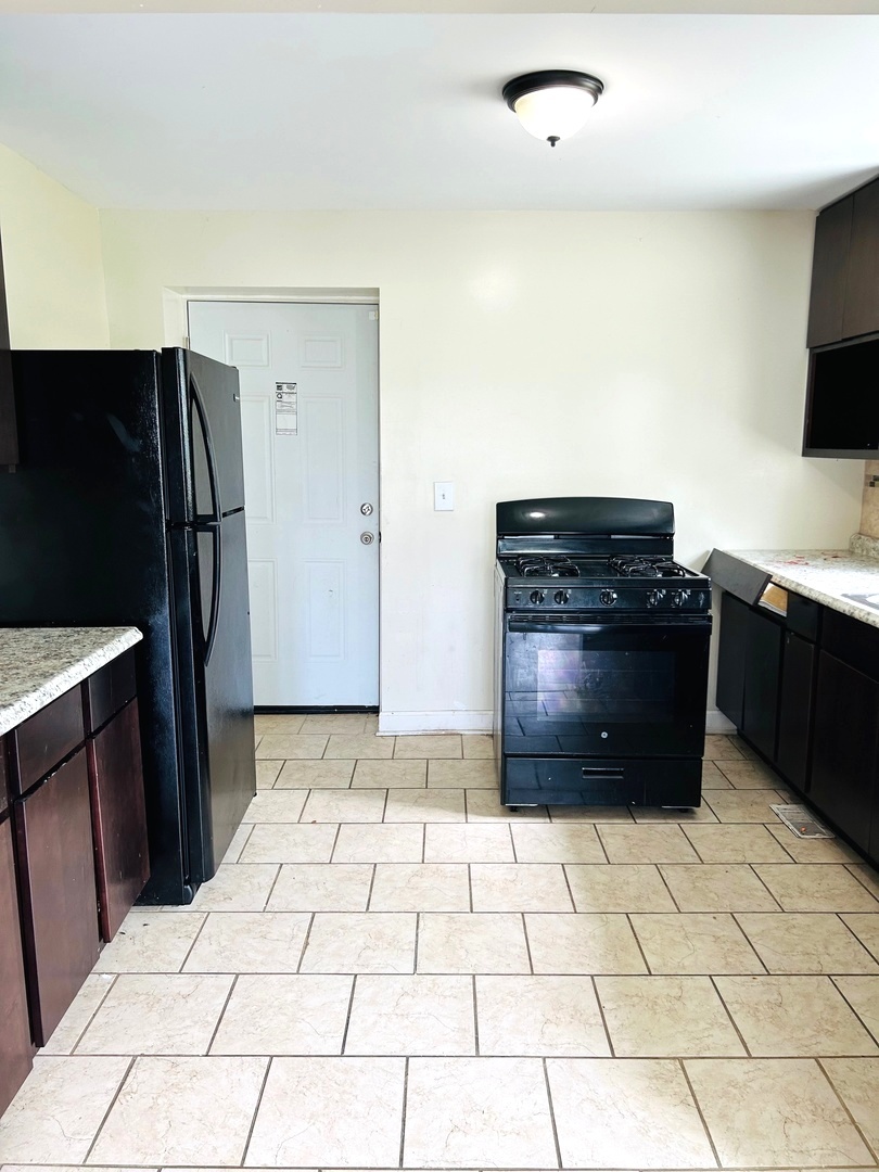 1335 Center Avenue