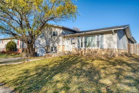 Photo of 6036 Rob Roy Drive, Oak Forest, IL 60452 (MLS # 12531694)