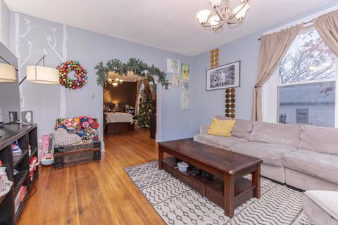 Tiny photo for 512 S Clayton Street, Bloomington, IL 61701 (MLS # 12532497)