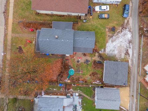 Tiny photo for 512 S Clayton Street, Bloomington, IL 61701 (MLS # 12532497)