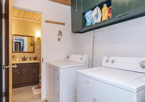 Tiny photo for 512 S Clayton Street, Bloomington, IL 61701 (MLS # 12532497)