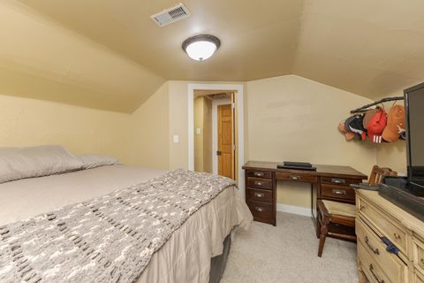 Tiny photo for 512 S Clayton Street, Bloomington, IL 61701 (MLS # 12532497)