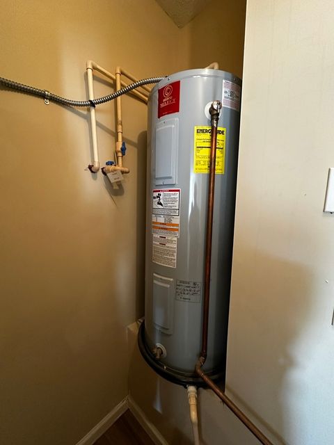 Tiny photo for 1905 N Lincoln Avenue #202, Urbana, IL 61801 (MLS # 12588613)