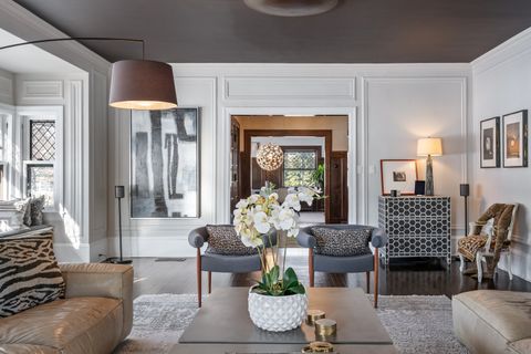 Tiny photo for 420 N Euclid Avenue, Oak Park, IL 60302 (MLS # 12572964)