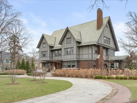 Tiny photo for 420 N Euclid Avenue, Oak Park, IL 60302 (MLS # 12572964)
