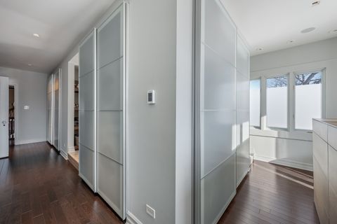 Tiny photo for 420 N Euclid Avenue, Oak Park, IL 60302 (MLS # 12572964)