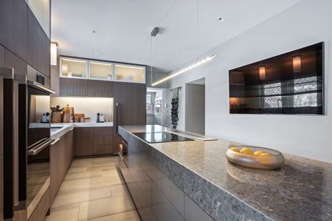 Tiny photo for 420 N Euclid Avenue, Oak Park, IL 60302 (MLS # 12572964)