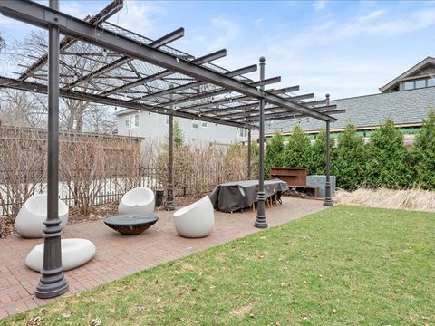 Tiny photo for 420 N Euclid Avenue, Oak Park, IL 60302 (MLS # 12572964)