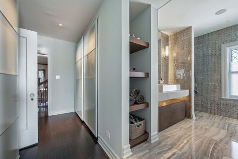 Tiny photo for 420 N Euclid Avenue, Oak Park, IL 60302 (MLS # 12572964)