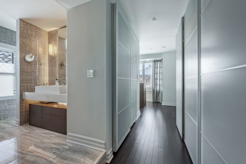 Tiny photo for 420 N Euclid Avenue, Oak Park, IL 60302 (MLS # 12572964)