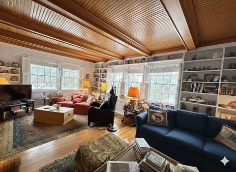 Tiny photo for 502 S I Oka Avenue, Mount Prospect, IL 60056 (MLS # 12539977)