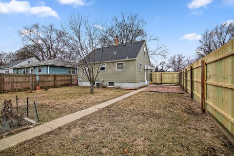 Tiny photo for 212 S Blaine Avenue, Bradley, IL 60915 (MLS # 12578527)