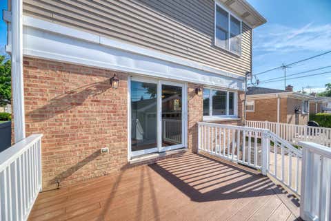 Tiny photo for 9956 Ivanhoe Avenue, Schiller Park, IL 60176 (MLS # 12647752)