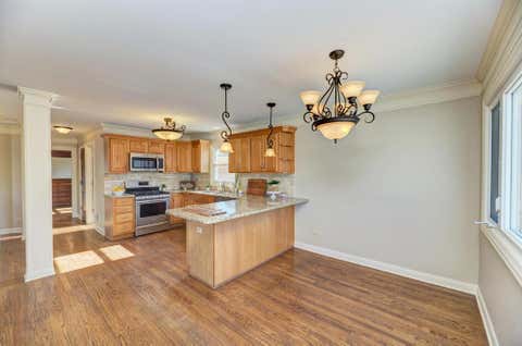 Tiny photo for 9956 Ivanhoe Avenue, Schiller Park, IL 60176 (MLS # 12647752)