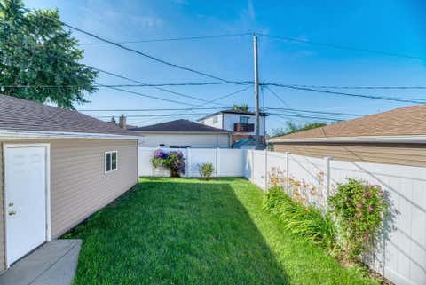 Tiny photo for 9956 Ivanhoe Avenue, Schiller Park, IL 60176 (MLS # 12647752)