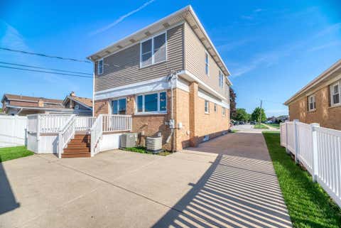 Tiny photo for 9956 Ivanhoe Avenue, Schiller Park, IL 60176 (MLS # 12647752)