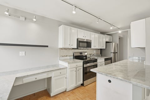Tiny photo for 345 N Canal Street #1204, Chicago, IL 60606 (MLS # 12674202)