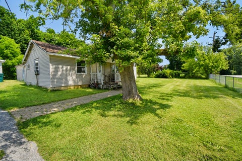 Tiny photo for 12210 W Blossom Avenue, Beach Park, IL 60087 (MLS # 12718153)