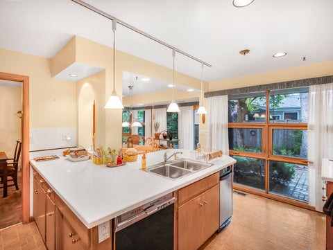 Tiny photo for 1121 S Aldine Avenue, Park Ridge, IL 60068 (MLS # 12742383)