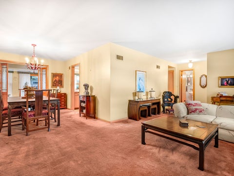 Tiny photo for 1121 S Aldine Avenue, Park Ridge, IL 60068 (MLS # 12742383)