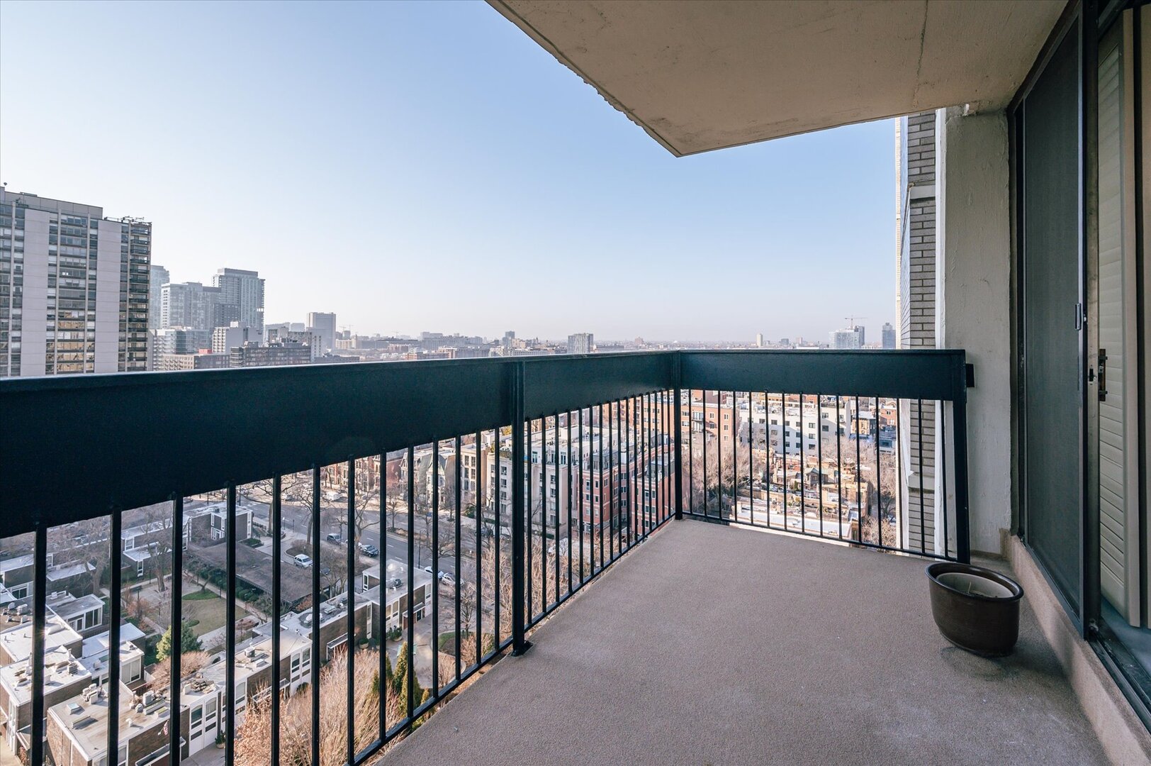 1460 N Sandburg Terrace 1801