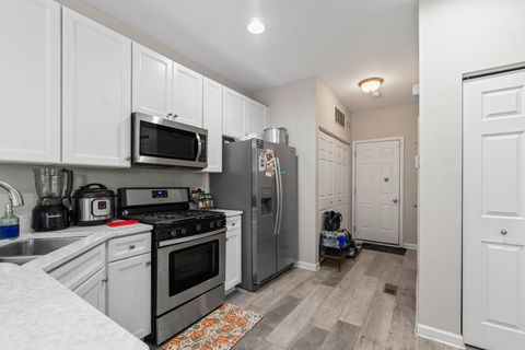 Tiny photo for 520 Silverton Drive, Grayslake, IL 60030 (MLS # 12560675)