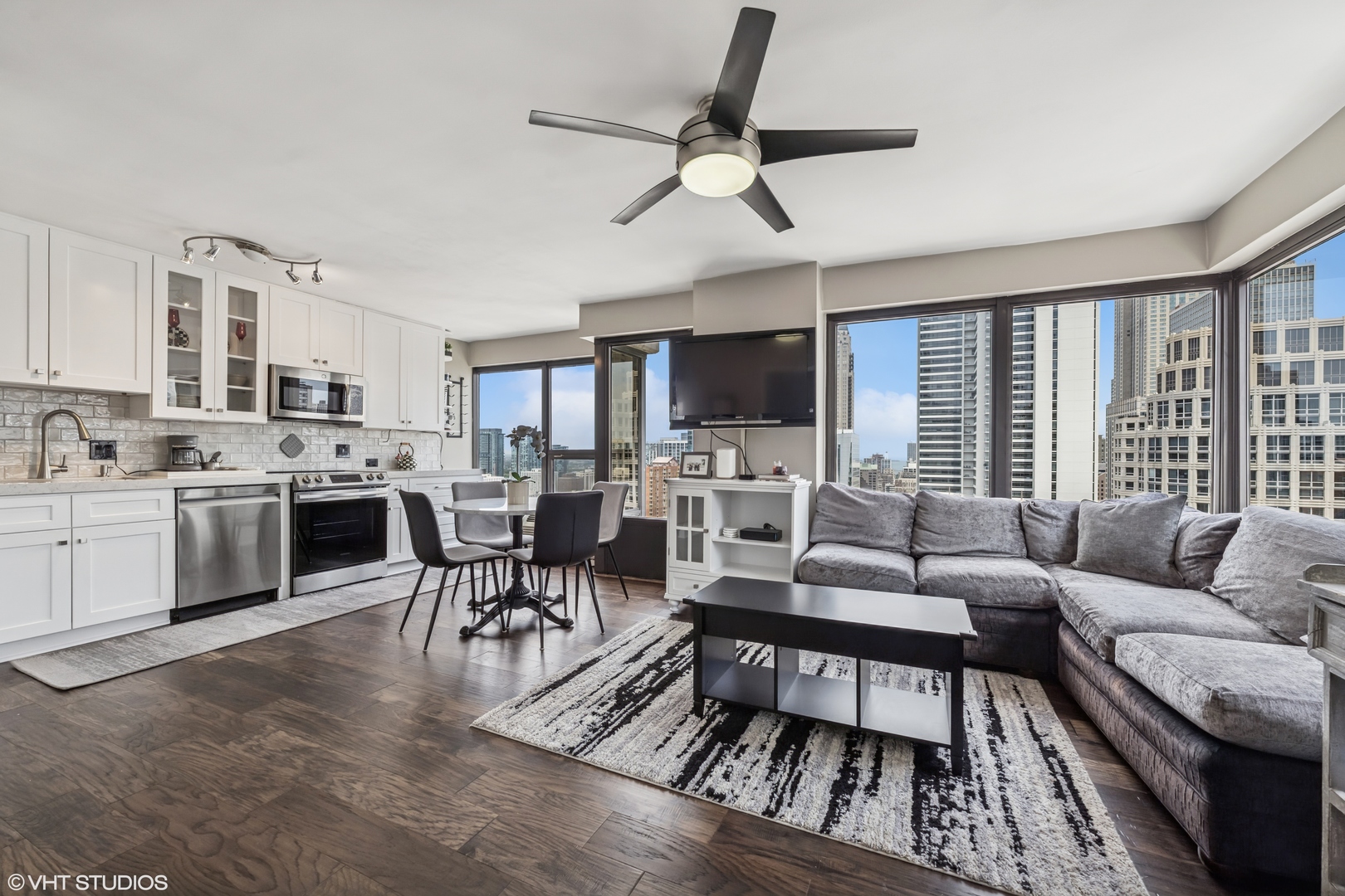 30 E Huron Street 3109