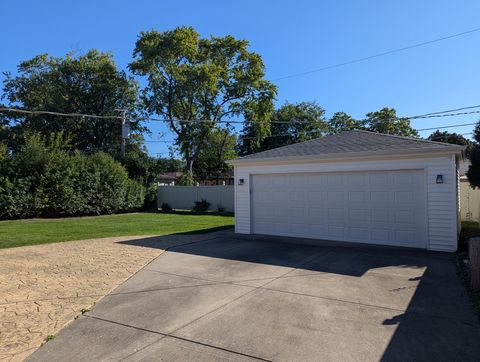 Tiny photo for 8927 Belleforte Avenue, Morton Grove, IL 60053 (MLS # 12465606)