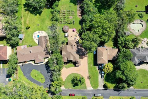 A home in Des Plaines