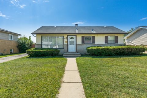 Photo of 427 W Moreland Avenue, Addison, IL 60101 (MLS # 12470811)