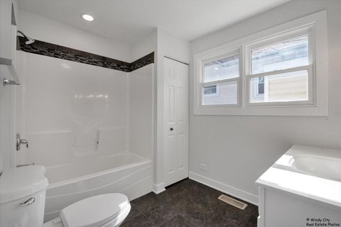 Tiny photo for 14914 AVERS Avenue, Midlothian, IL 60445 (MLS # 12493132)