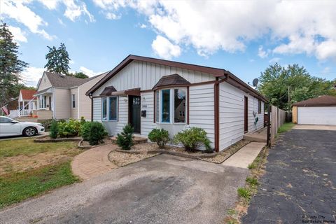 Tiny photo for 14914 AVERS Avenue, Midlothian, IL 60445 (MLS # 12493132)