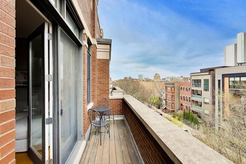 Tiny photo for 3028 N SHEFFIELD Avenue #4S, Chicago, IL 60657 (MLS # 12618944)