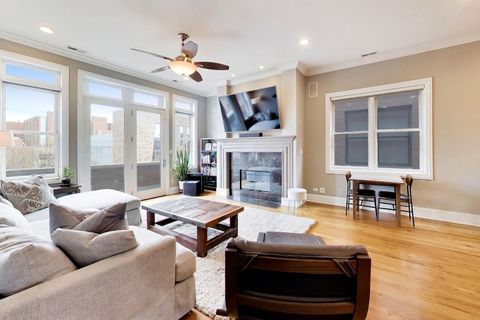 Tiny photo for 3028 N SHEFFIELD Avenue #4S, Chicago, IL 60657 (MLS # 12618944)