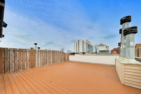Tiny photo for 3028 N SHEFFIELD Avenue #4S, Chicago, IL 60657 (MLS # 12618944)