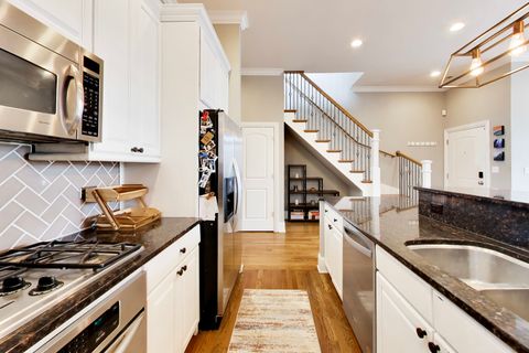 Tiny photo for 3028 N SHEFFIELD Avenue #4S, Chicago, IL 60657 (MLS # 12618944)