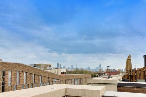 Tiny photo for 3028 N SHEFFIELD Avenue #4S, Chicago, IL 60657 (MLS # 12618944)