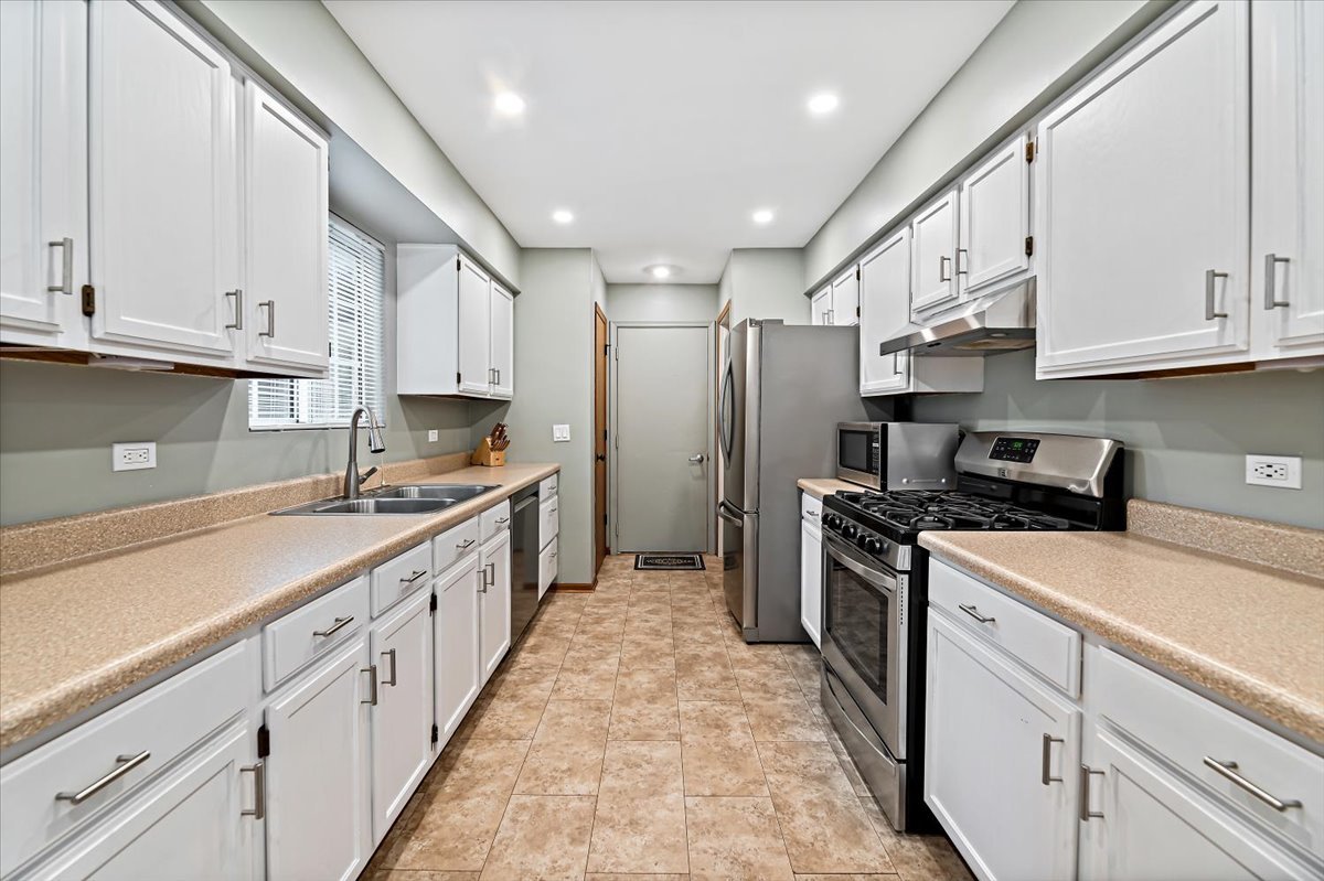 410 Village Creek Drive 410