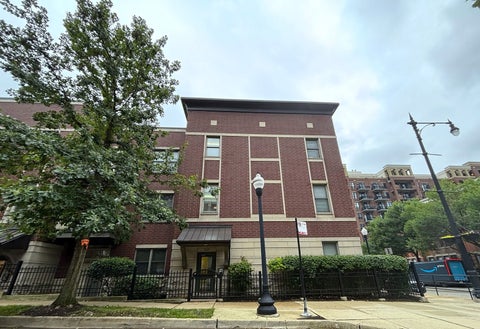 Photo of 767 W 15th Street #308, Chicago, IL 60607 (MLS # 12744715)