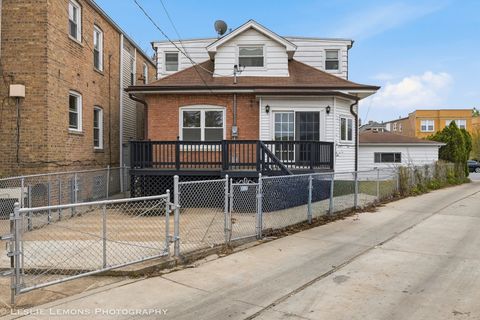 Tiny photo for 6346 W RAVEN Street, Chicago, IL 60646 (MLS # 12642016)