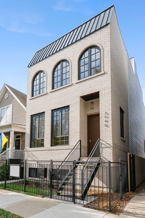 Photo of 3446 N Oakley Avenue, Chicago, IL 60618 (MLS # 12531165)